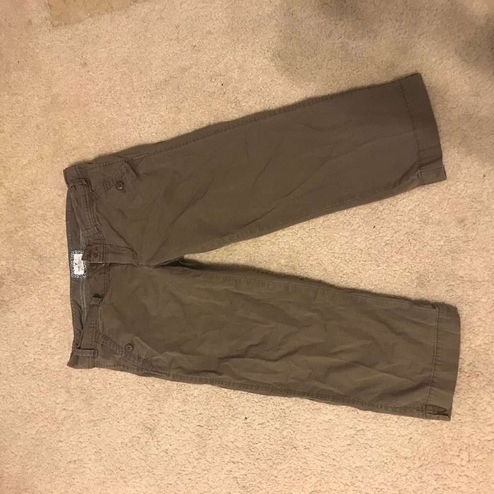 Capri pants